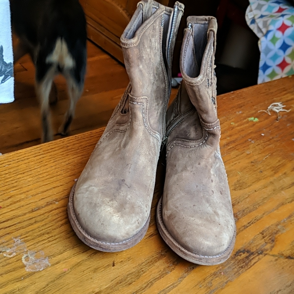 TAOS Pride Western Ankle Boot Studded Leather